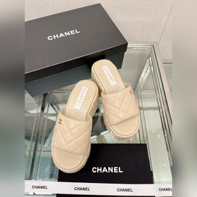 Chanel 23Ss Новая модель Chanel Ромбовидные тапочки на толстой по