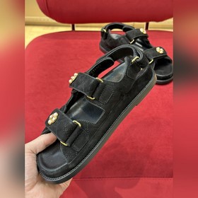 chane…l Пляжные сандалии Классические цвета + новые цвета весны-л