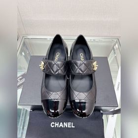 Chanel 23Ss Новая модель Chanel Мари-Джен с широким ремешком и то