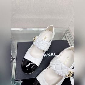 Chanel 23Ss Новая модель Chanel Мари-Джен с широким ремешком и то