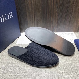 Новая летняя коллекция DIOR мужские тапочки. Оригинальная резинов