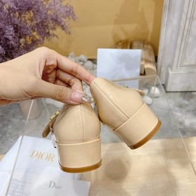 Модель с лаковым покрытием. Индивидуальная модель из серии Dior, 