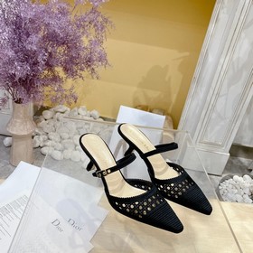 Dior 2023： главная модель сандалий для подиума, новинка в продаже