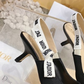 Тканый дизайн из классической весенне-летней коллекции Dior... 【Т