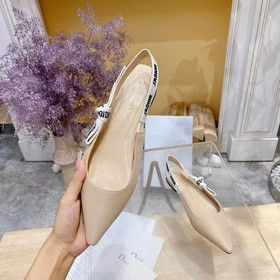 Тканый дизайн из классической весенне-летней коллекции Dior... 【Т