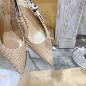 Тканый дизайн из классической весенне-летней коллекции Dior... 【Т