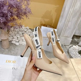 Тканый дизайн из классической весенне-летней коллекции Dior... 【Т