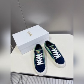Новая модель кроссовок Dior для ранней весны, очень популярная ср