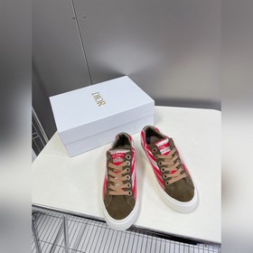 Новая модель кроссовок Dior для ранней весны, очень популярная ср