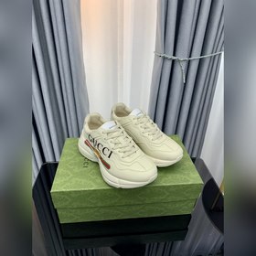 Пара обуви Gucci в стиле «папа» из состаренной кожи с угловатыми 