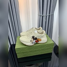 Пара обуви Gucci в стиле «папа» из состаренной кожи с угловатыми 