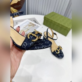 8 см, размеры 34-40, цвета： черный, белый, красный, золотой, борд