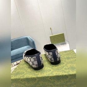 Gucci, классические лоферы в новом цвете Материал： импортная двух