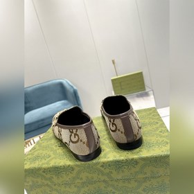 Gucci, классические лоферы в новом цвете Материал： импортная двух