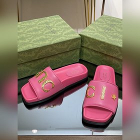 Новинка лета 2023 года от Gucci — высококачественные тапочки с ло