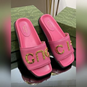 Новинка лета 2023 года от Gucci — высококачественные тапочки с ло