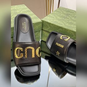 Новинка лета 2023 года от Gucci — высококачественные тапочки с ло