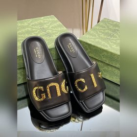Новинка лета 2023 года от Gucci — высококачественные тапочки с ло