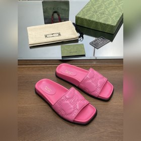 Новинка лета 2023 года от Gucci — высококачественные тапочки с 5D