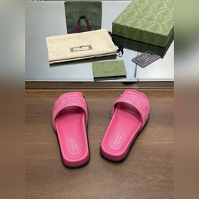 Новинка лета 2023 года от Gucci — высококачественные тапочки с 5D