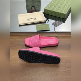 Новинка лета 2023 года от Gucci — высококачественные тапочки с 5D