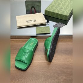 Новинка лета 2023 года от Gucci — высококачественные тапочки с 5D