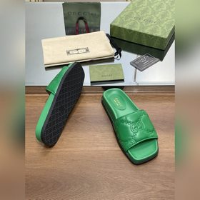 Новинка лета 2023 года от Gucci — высококачественные тапочки с 5D