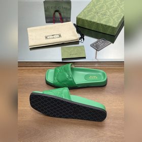 Новинка лета 2023 года от Gucci — высококачественные тапочки с 5D
