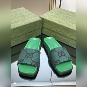 Новинка лета 2023 года от Gucci — высококачественные тапочки с 5D