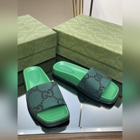 Новинка лета 2023 года от Gucci — высококачественные тапочки с 5D