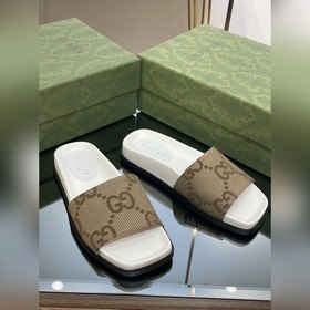 Новинка лета 2023 года от Gucci — высококачественные тапочки с 5D