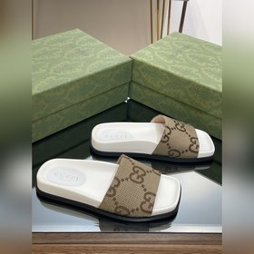 Новинка лета 2023 года от Gucci — высококачественные тапочки с 5D