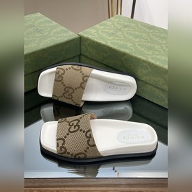 Новинка лета 2023 года от Gucci — высококачественные тапочки с 5D
