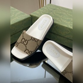 Новинка лета 2023 года от Gucci — высококачественные тапочки с 5D