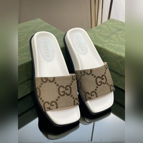 Новинка лета 2023 года от Gucci — высококачественные тапочки с 5D