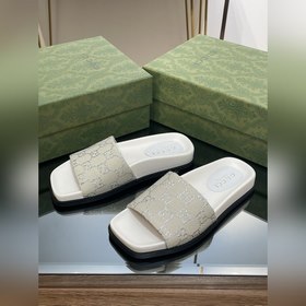 Новинка лета 2023 года от Gucci — высококачественные тапочки с 5D