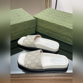 Новинка лета 2023 года от Gucci — высококачественные тапочки с 5D