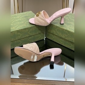 Новые модели Gucci на лето 2023 года Женские сандалии с двойной 