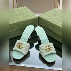 Новинки Gucci на лето 2023 года Женские тапочки с двойной пряжко