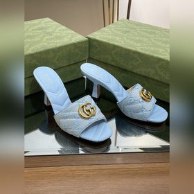 Новые модели Gucci на лето 2023 года Женские сандалии с двойной 
