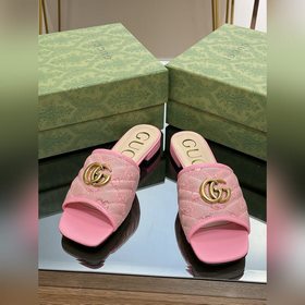 Новинка лета 2023 года от Gucci： тапочки с двойным G, 5D-вышивка 