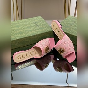 Новинка лета 2023 года от Gucci： тапочки с двойным G, 5D-вышивка 