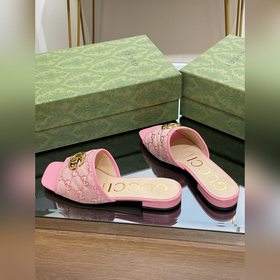 Новинка лета 2023 года от Gucci： тапочки с двойным G, 5D-вышивка 