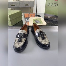 Gucci 2023 весна-осень. Новые лофей с бахромой от Gucci были восс