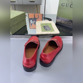 Gucci 2023 весна-осень. Новые лодочки с бахромой от Gucci. Воспро