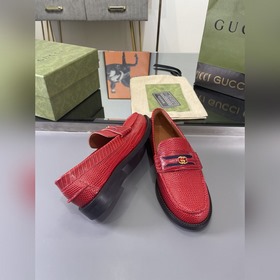 Gucci 2023 весна-осень. Новые лодочки с бахромой от Gucci. Воспро