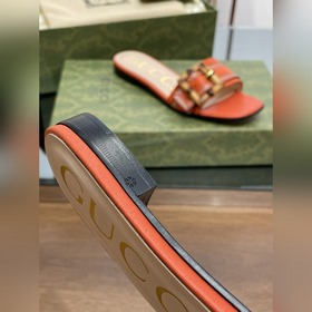 Gucci, последние тапочки с бамбуковой пряжкой, приобретенные в оф