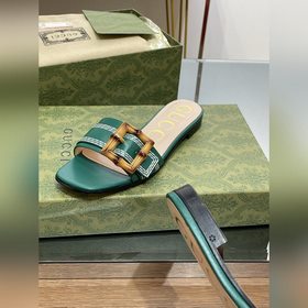 Gucci, последние тапочки с бамбуковой пряжкой, приобретенные в оф