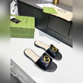 Новая модель Gucci 2023. Тапочки 35-43.