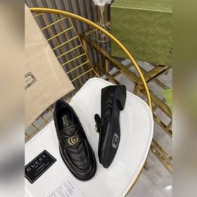 Новейшая модель туфель GUCCI с подиума. Модные, элегантные и унив